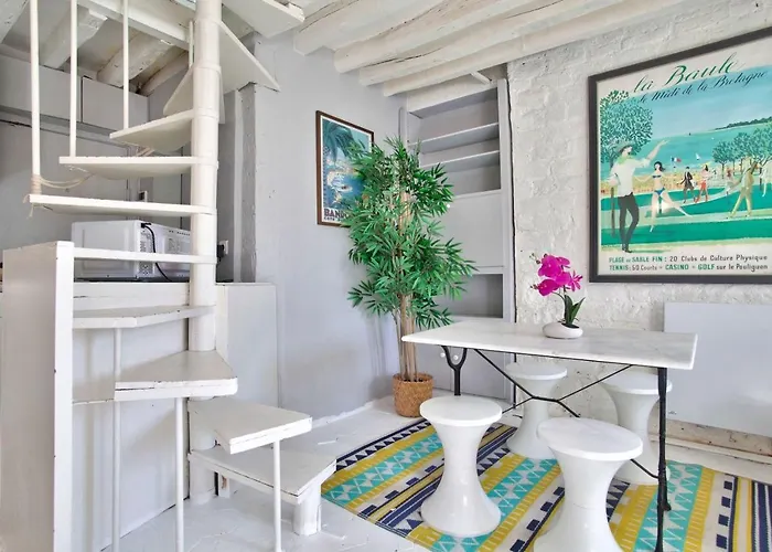 Luxurious Studio Chatelet Lescot Free Netflix
